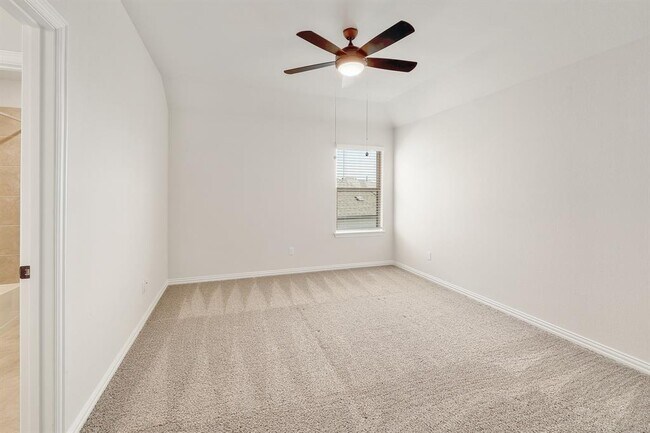 Building Photo - 1228 Calendula Trl