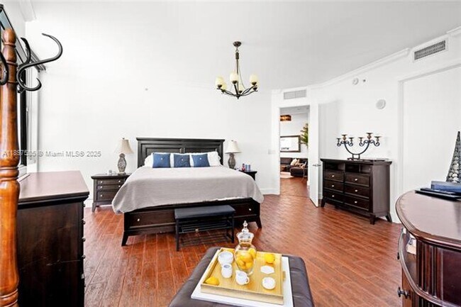 Building Photo - 18201 Collins Ave