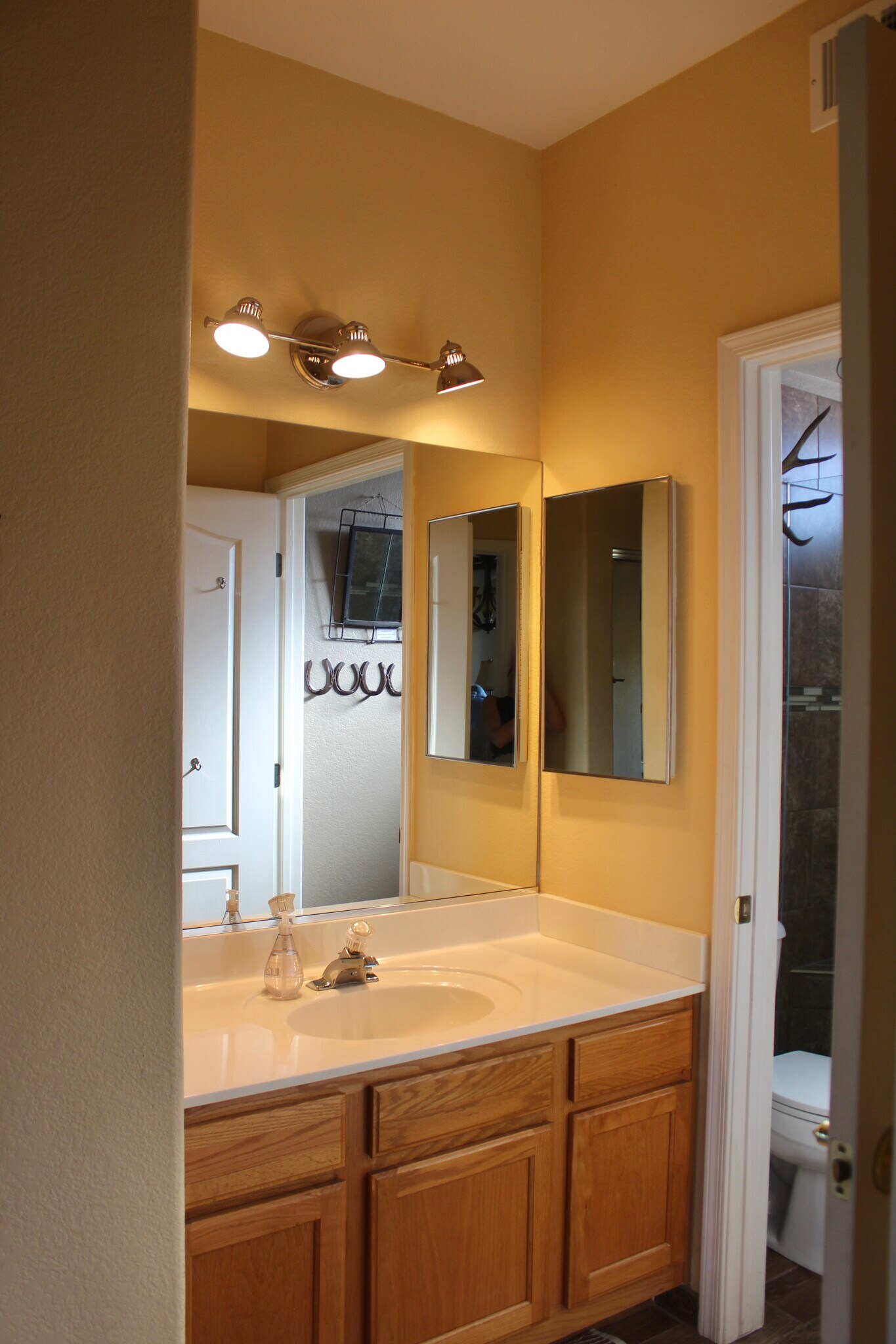 Building Photo - 10401 N Saguaro Blvd