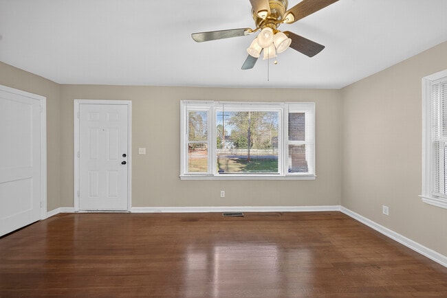 Building Photo - 2221 Woodward Ave