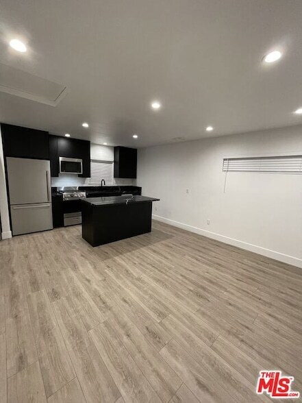 Building Photo - 9504 Gothic Ave