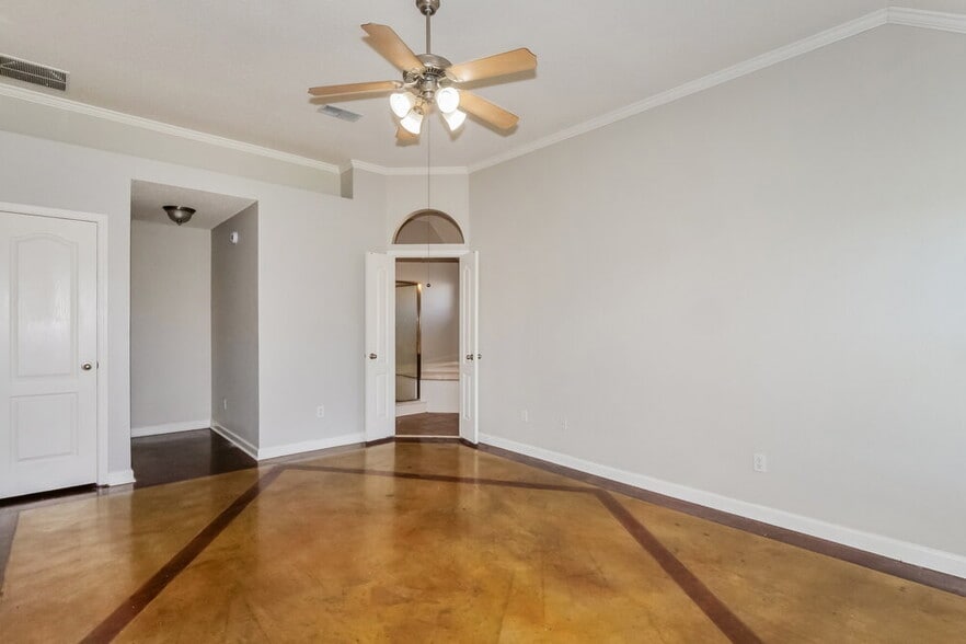 Building Photo - 7274 Busher Dr