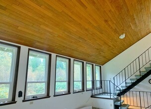 Building Photo - Country living