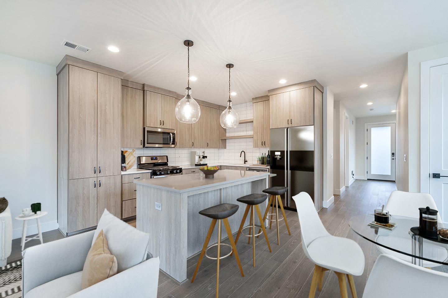 Building Photo - Luxurious University Park townhome near St Johns