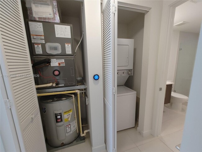 Building Photo - 7661 NW 107th Ave