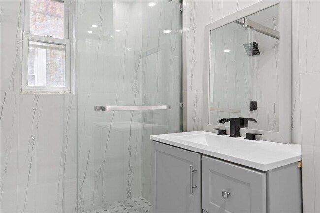 Building Photo - 2321 John F. Kennedy Blvd