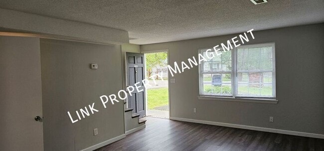 Building Photo - 1640 Keeble St