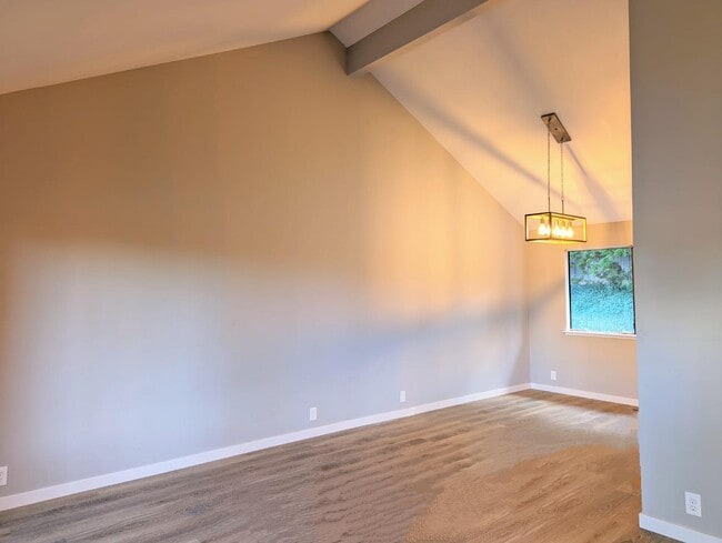 Building Photo - 6525 Idlewild Ct