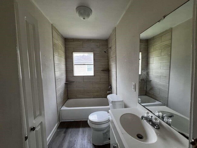 Building Photo - 8606 Prairie View Dr
