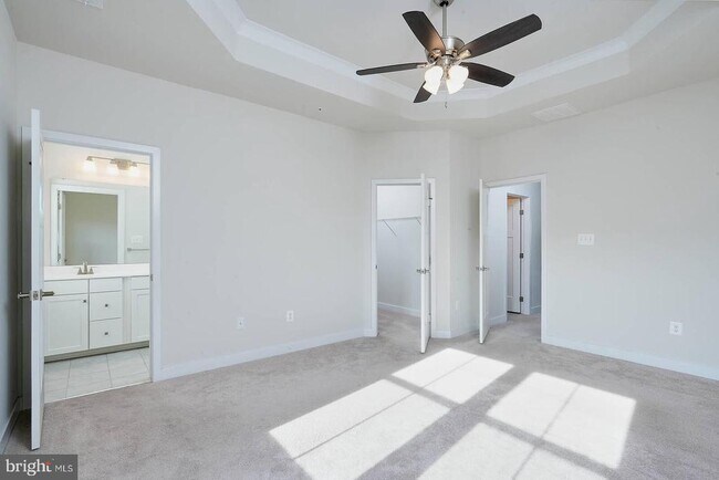 Building Photo - 5831 Pecking Stone St