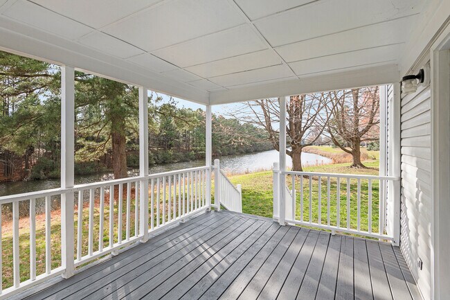 Building Photo - 804 Lancaster Ln