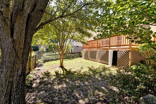 Building Photo - Peaceful Retreat in Willow Lakes