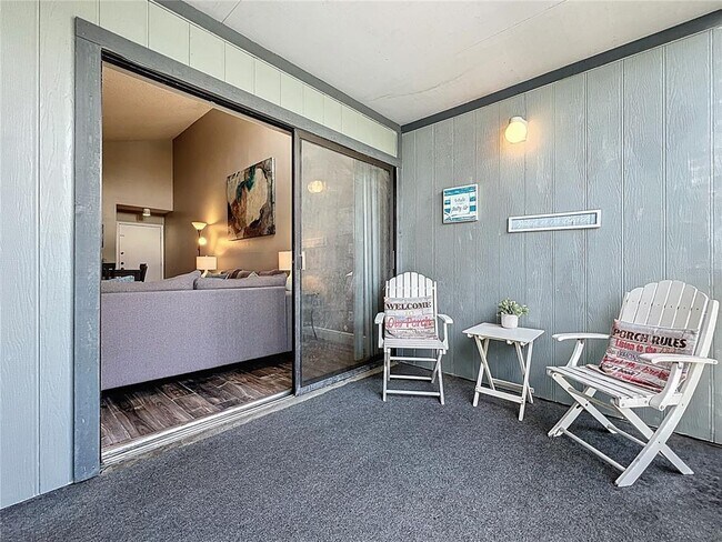Building Photo - 3944 Atrium Dr