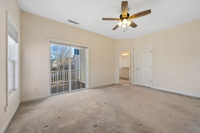 Building Photo - Olde Raleigh Stunner! 2 Primary Suites! Flexible move in date!