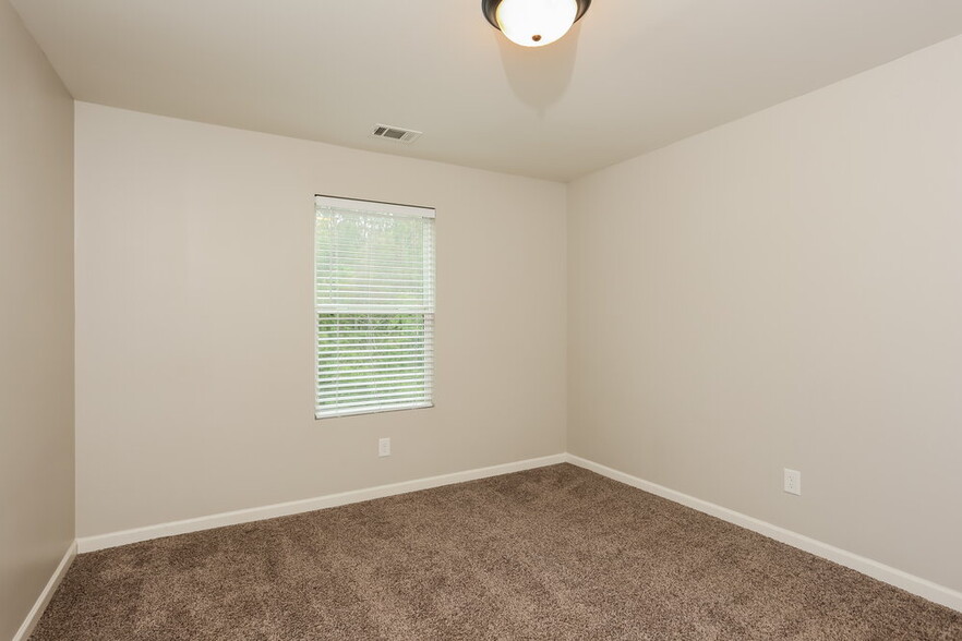 Building Photo - 214 Bethany Manor Ct