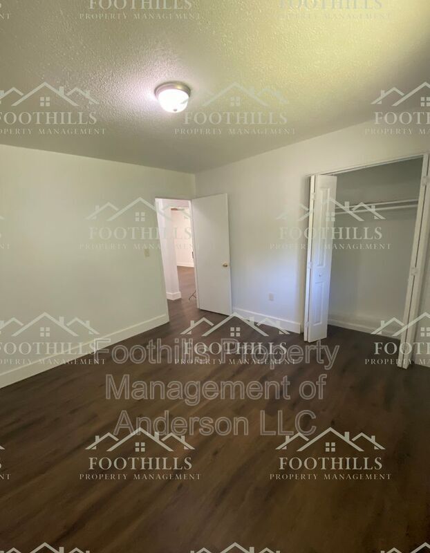 Building Photo - 3910 Seminole Ave