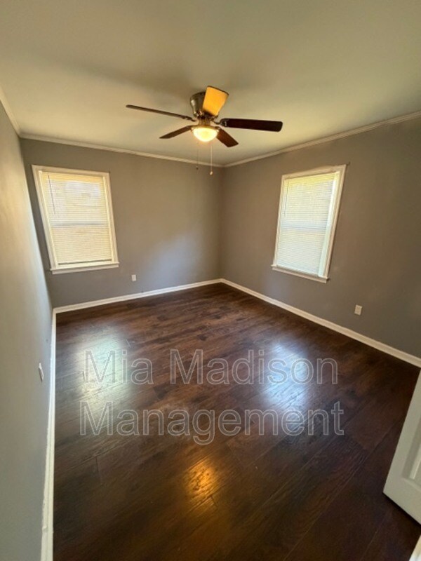 Building Photo - 5321 Athena Dr