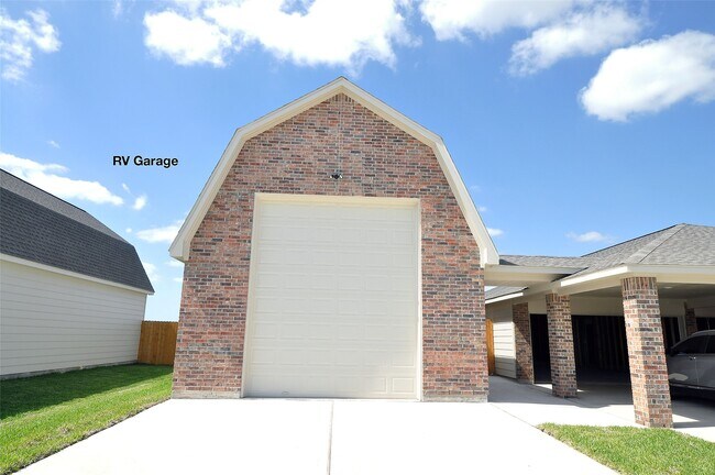 Building Photo - 3404 Bahia Rd