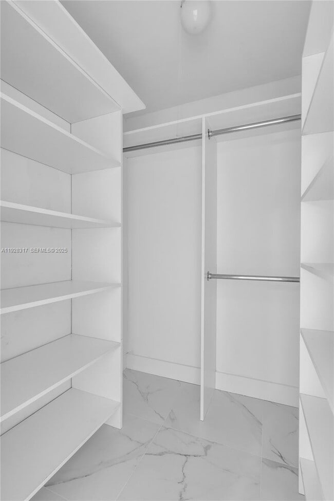 Building Photo - 12 Royal Palm Way