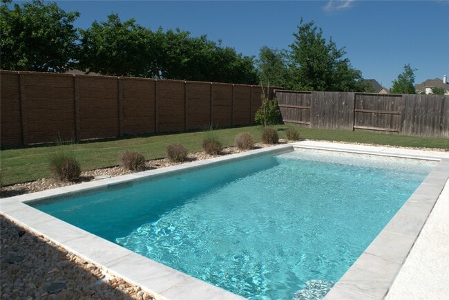 Building Photo - 3030 Lantana Trl