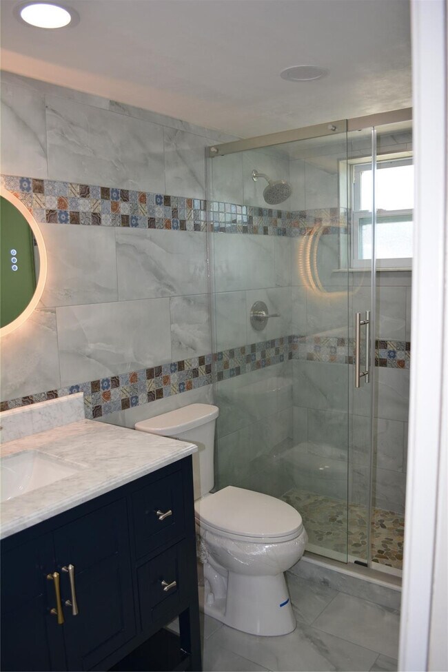 Building Photo - 1481 S Ocean Blvd