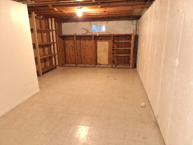 Building Photo - 2172 Reed Dr