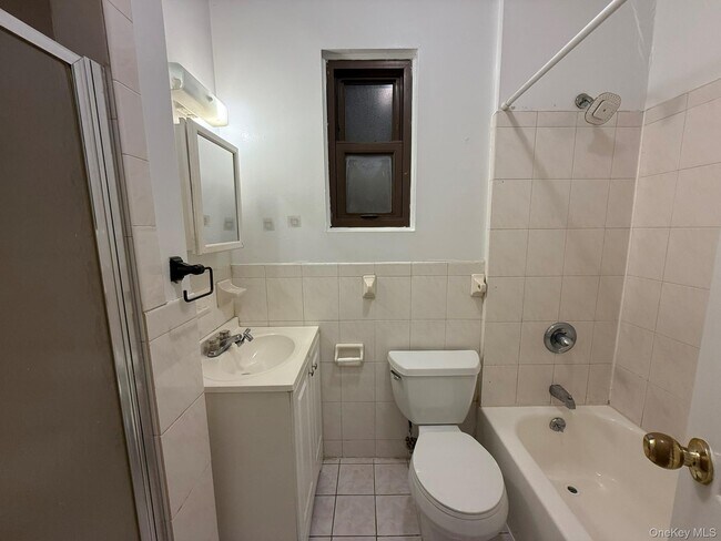 Building Photo - 189-37 37th Ave