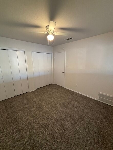 Building Photo - 511 Crowley Rd