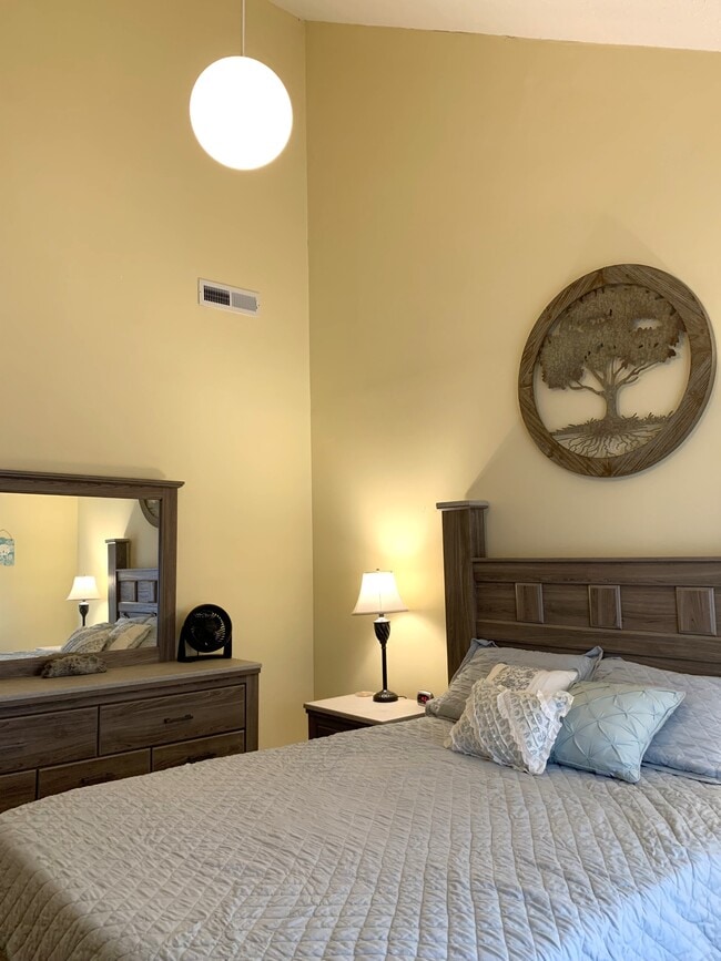 Building Photo - 3700 Golf Colony Ln