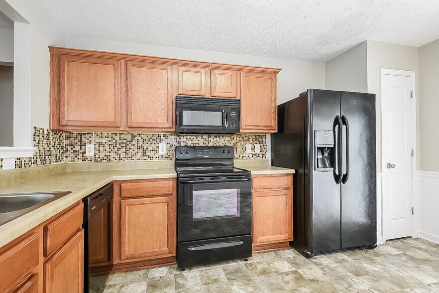 Building Photo - 460 Little Creek Rd SE