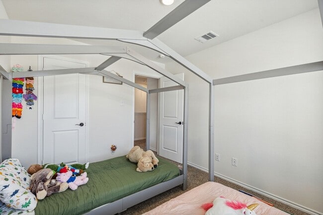 Building Photo - 3012 Glazner Dr