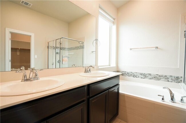 Building Photo - 4004 Promontory Point Trail