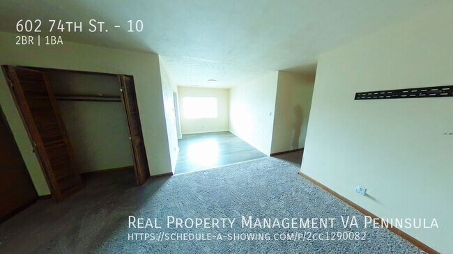 Building Photo - 602 74th St