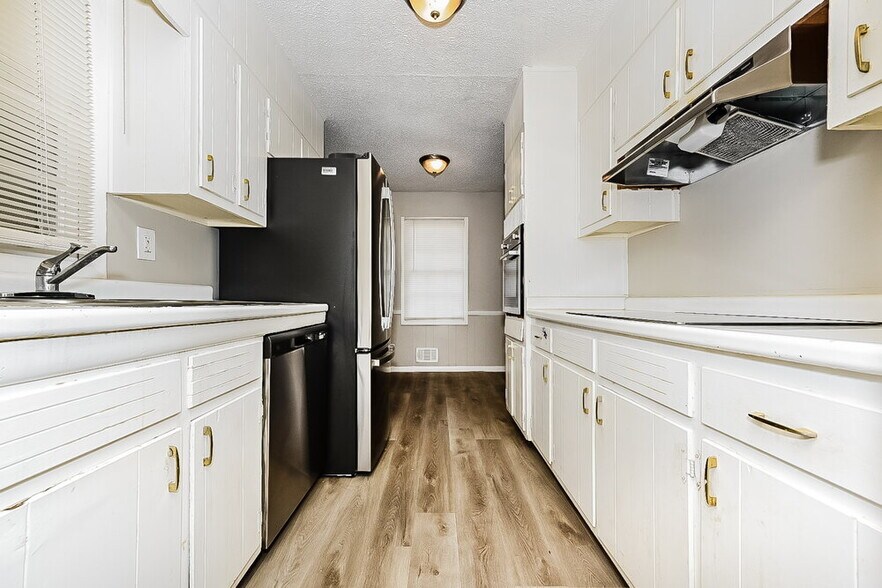Building Photo - 5407 Brittany Trail