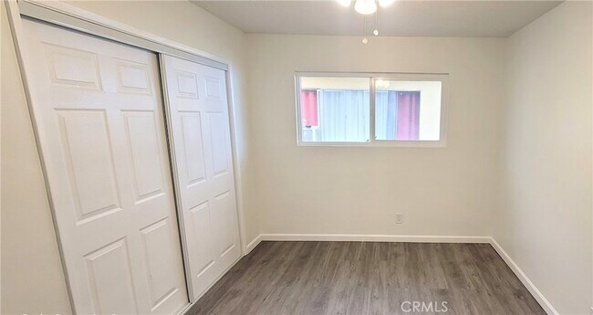 Building Photo - 1417 S Greenwood Ave