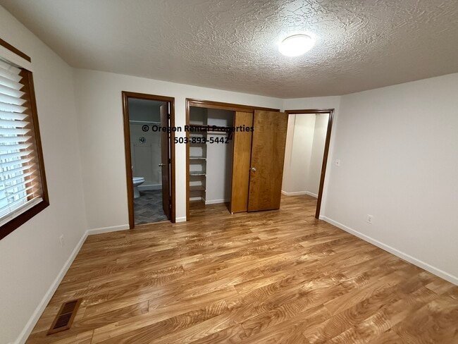 Building Photo - 12802 SE Main St