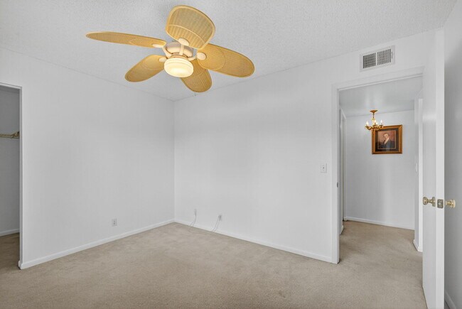 Building Photo - 4992 Sable Pine Cir