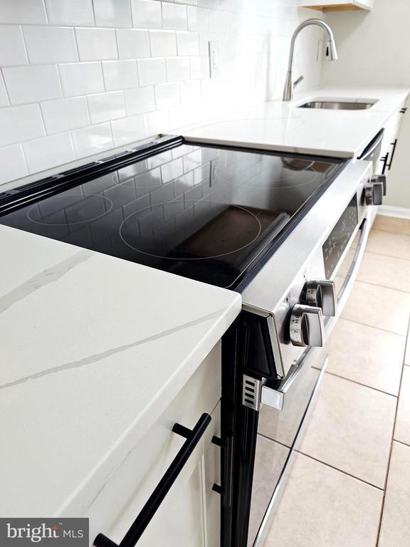 Building Photo - 2919 Seminole Rd