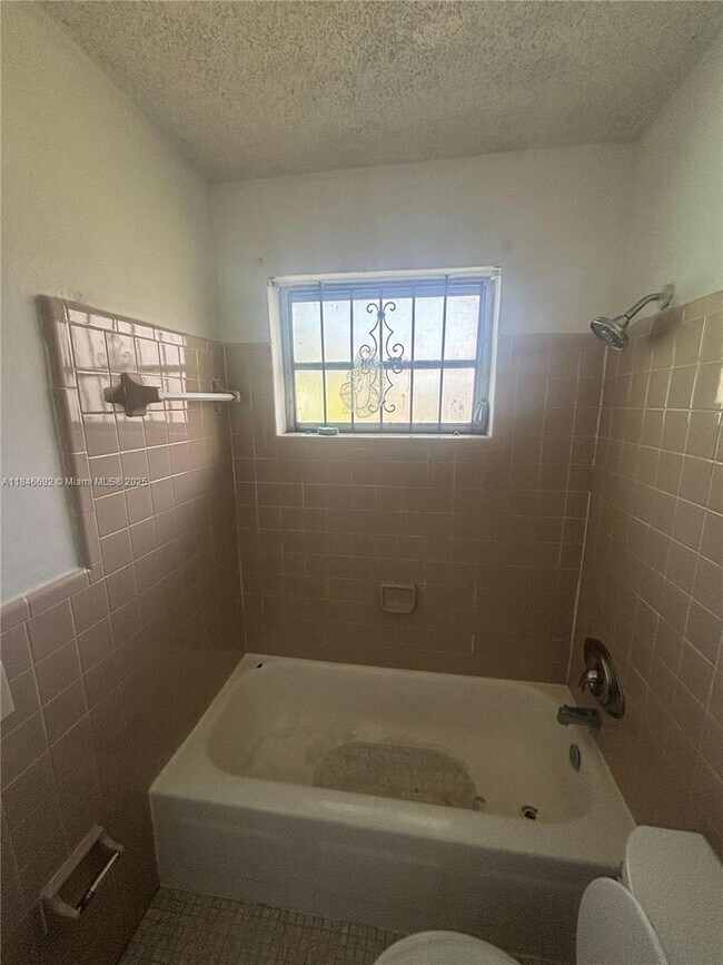 Building Photo - 15813 NW 38th Pl