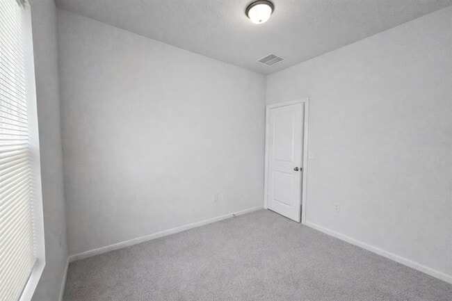 Building Photo - 511 Pulitzer Dr