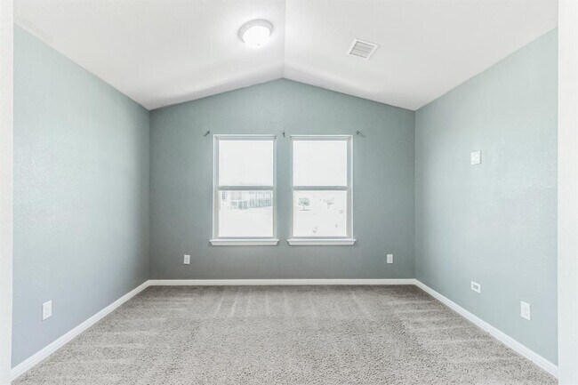 Building Photo - 13745 Fallsprings Way