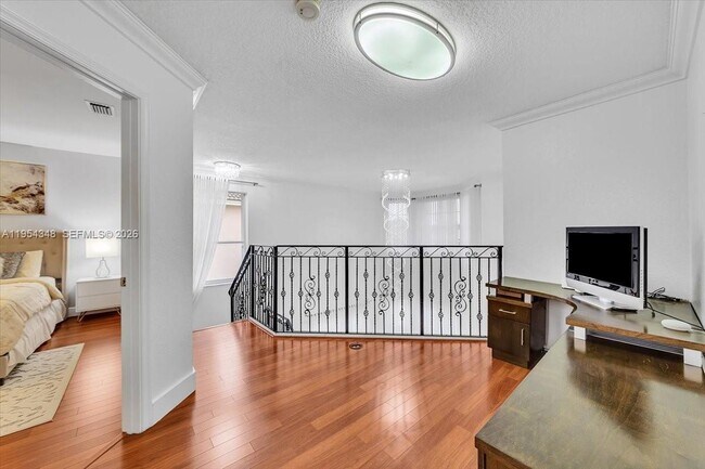 Building Photo - 773 SW 120th Ave