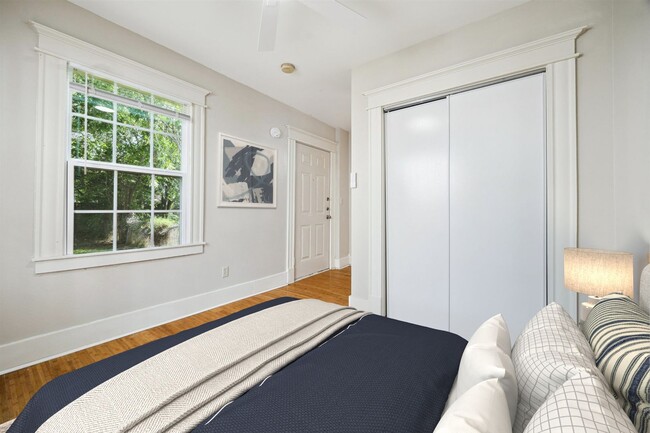 Building Photo - Heights Home for Rent! Move-in Ready