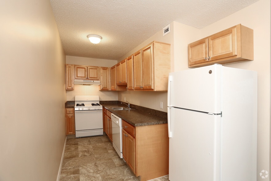 600A LLC 600 Asylum Ave Hartford CT 06105 Apartment Finder