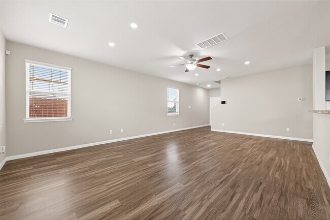 Building Photo - 5739 Manning Crk Trl