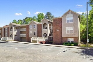 Building Photo - 663 Bartons Landing Pl