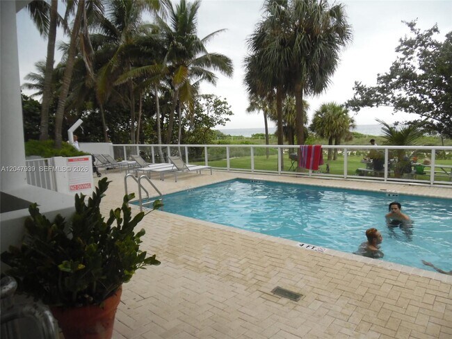 Building Photo - 8911 Collins Ave