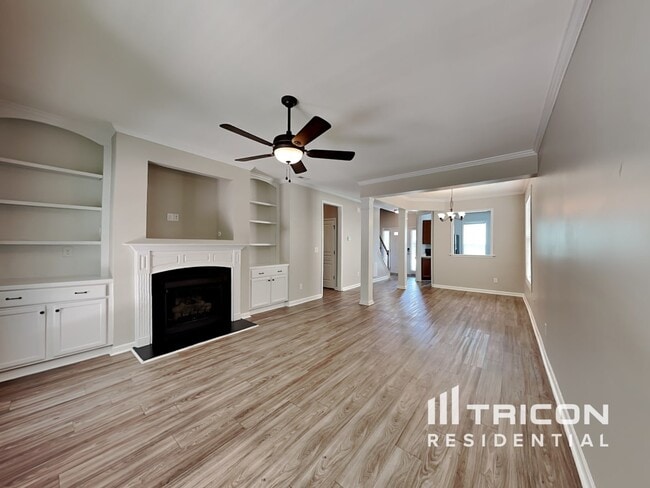 Building Photo - 557 McCarthy Dr