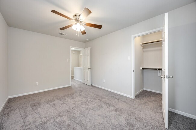 Building Photo - 6526 Macroom Meadows Ln