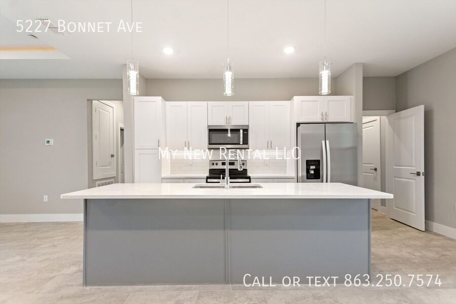Building Photo - 5227 Bonnet Ave